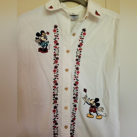 Vintage Disney Minny and Mickey Embroidered Button Down - Picture 14 of 15